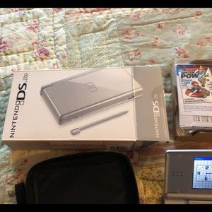 Nintendo DS Lite - SOLD